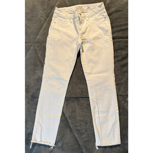 Lucky Brand White Lolita Crop Mid Rise Jean Capris Size 6/28 Slim Raw Hem Denim